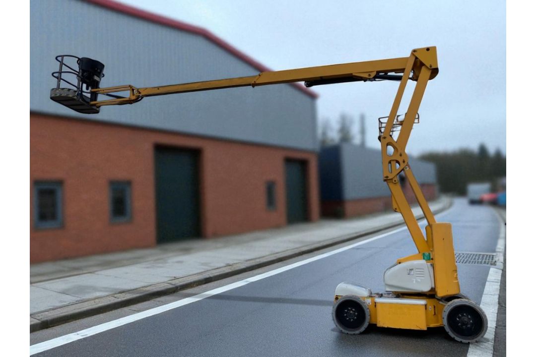 2014 NIFTYLIFT HR15 CHERRY PICKER – 15.5M WORKING HEIGHT, DIESEL & BATTERY - Image 3 of 15