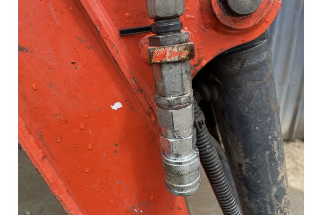 2017 KUBOTA KX016-4 1.6T MINI EXCAVATOR – FULL CAB – QUICK HITCH - Image 11 of 13