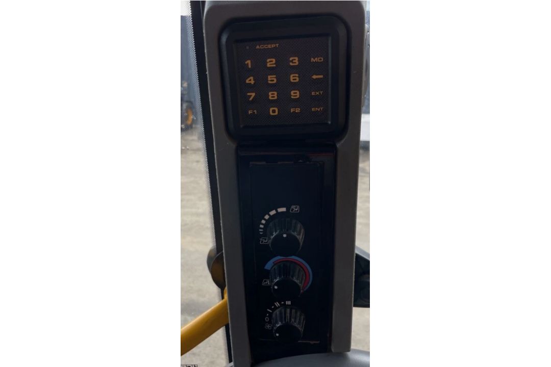 2021 JCB 3CX SITEMASTER PLUS BACKHOE LOADER – 81KW - Image 15 of 16