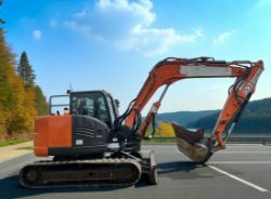 2018 HITACHI ZX85USB-5A 8 TONNE EXCAVATOR – QUICK HITCH – 2 BUCKETS – BLADE