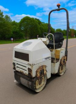 2008 TEREX TV800 VIBRATING ROLLER – 800MM – KUBOTA DIESEL