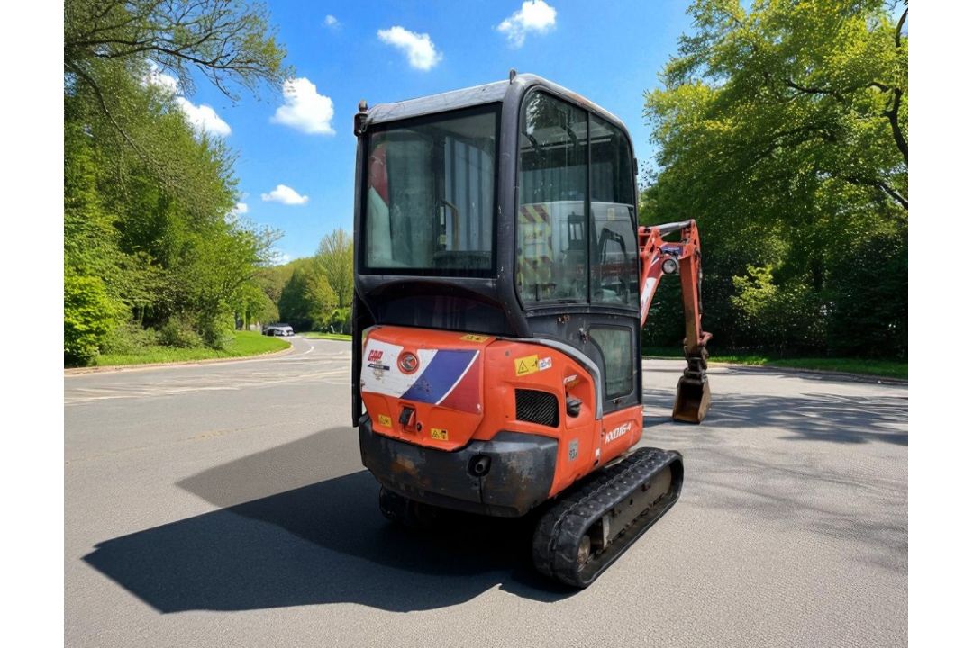 2017 KUBOTA KX016-4 1.6T MINI EXCAVATOR – FULL CAB – QUICK HITCH - Image 3 of 13