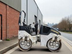 2016 BOMAG BW 135 AD-5 4T DOUBLE DRUM VIBRATING ROLLER – 1438 HOURS – KUBOTA DIESEL