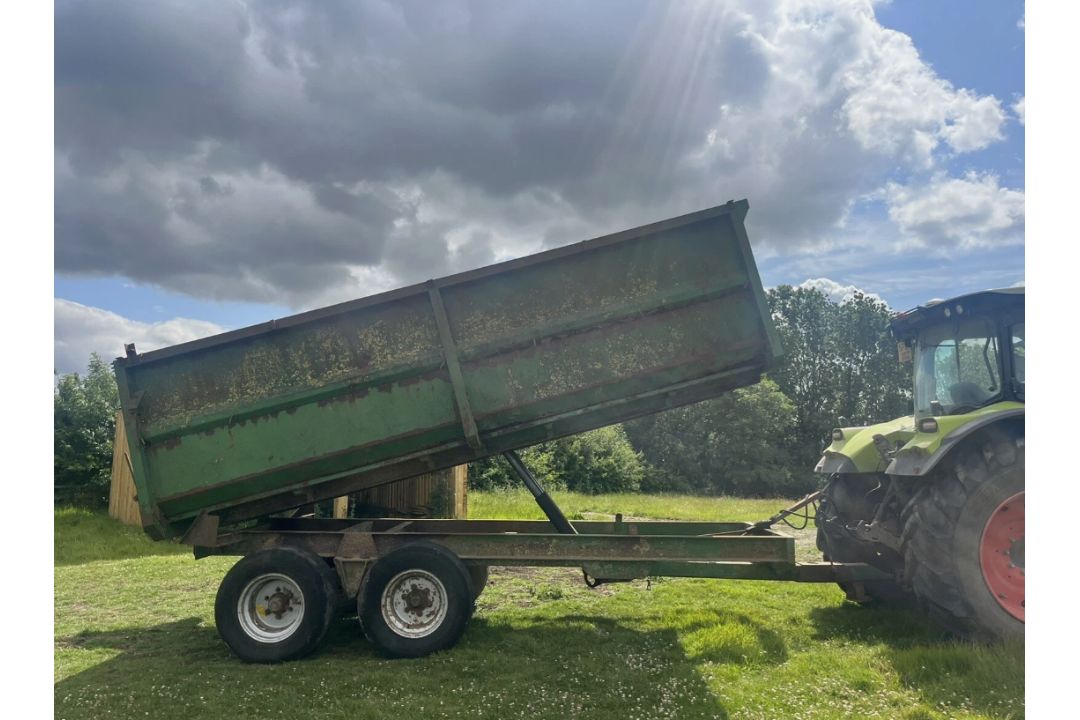 DOUBLE AXLE MUCK/GRAIN TIPPING TRAILER – TWIN RAMS – AGRICULTURAL USE - Image 7 of 7