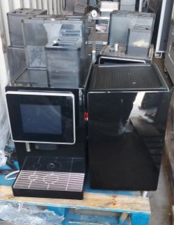 1 X FRANKE A800 WITH MILK FRIDGE LARGE COFFEE BEAN 2 CUP