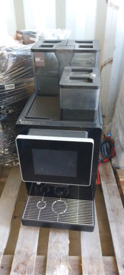 1 X FRANKE A800 COMMERCIAL COFFEE MACHINE