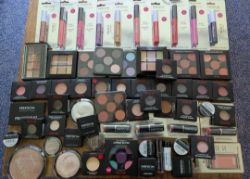 JOBLOT APPROX 9650PCS IN TOTAL 63 DIFFERENT TYPES MAKE UP