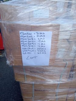 SHOWER ACCESSORIES - SEE DESCRIPTION FOR BREAKDOWN