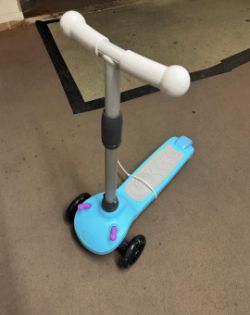 JOB LOT X 10 KIDS ELECTRIC SCOOTERS AMAZING PRICE!