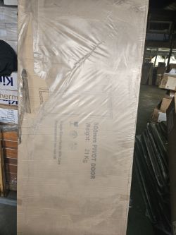 SHOWER PIVOT DOOR 800MM