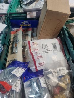 MIXED SMALL JOBLOT APPROX UNITS IDEAL FOR RESELLERS CRATE M
