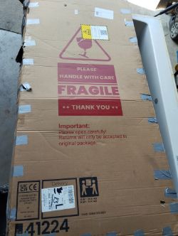 800 MM BI FOLD SHOWER DOOR BLACK GRID GLASS