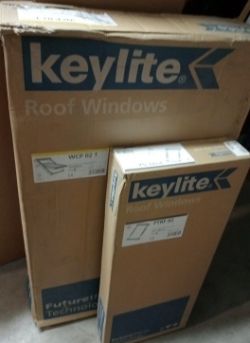 KEYLITE WHITE TOP HUNG ROOF WINDOW 550 X 980MM THERMAL FROSTED GLAZING WFTH 02 I