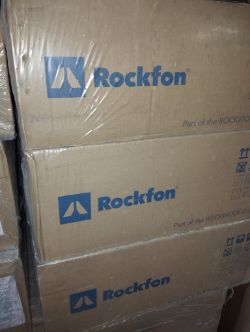 12 BOXES OF SUSPENDED CEILING TILES 600 X 600 X 20MM ROCKFON TROPIC E WHITE