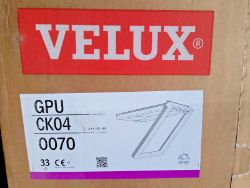 VELUX WINDOW ELECTRIC 55 X 98 CM HERITAGE PINE ROSEMARY TILE FLASHING GGL CK04 SC1C