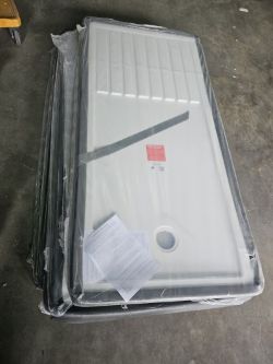 SHOWER TRAY 1700MM X 800MM WITH DRAINING AREA