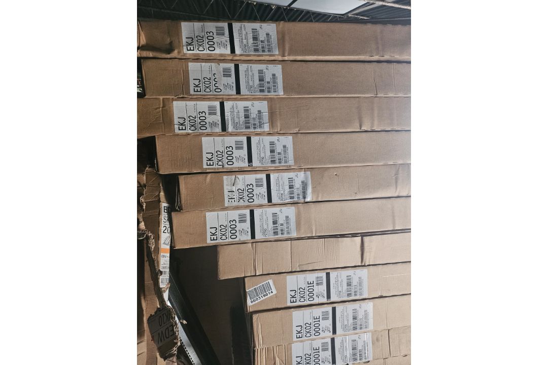 VELUX JOBLOT OF 35 FLASHING KITS - Image 1 of 8