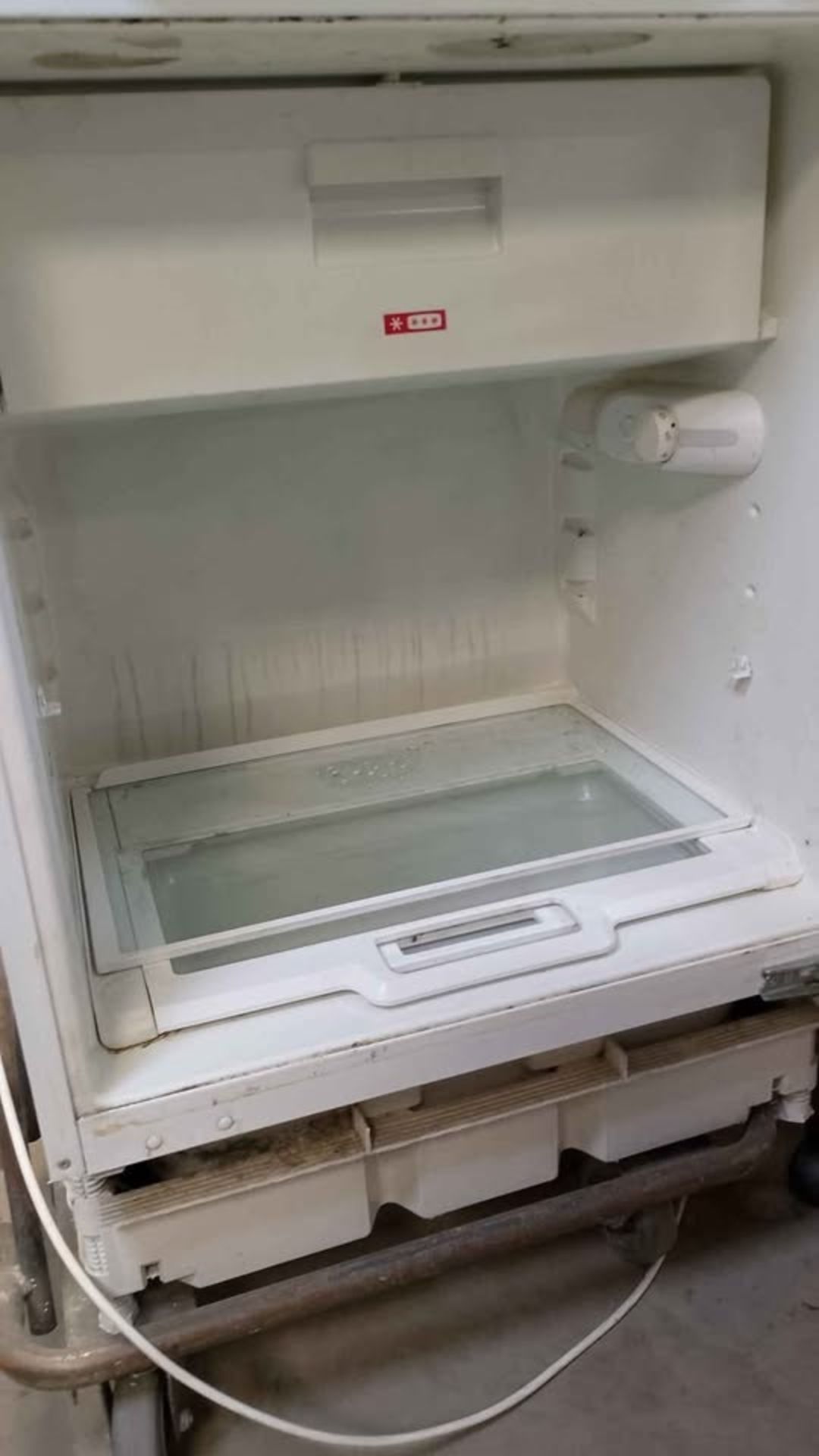 FREESTANDING FRIDGE FREEZER - SPARES AND REPAIRS - Image 4 of 10