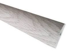 250 PIECES OF 38MM STOWE OAK VARIABLE HEIGHT THRESHOLD - LENGTH 0.9M