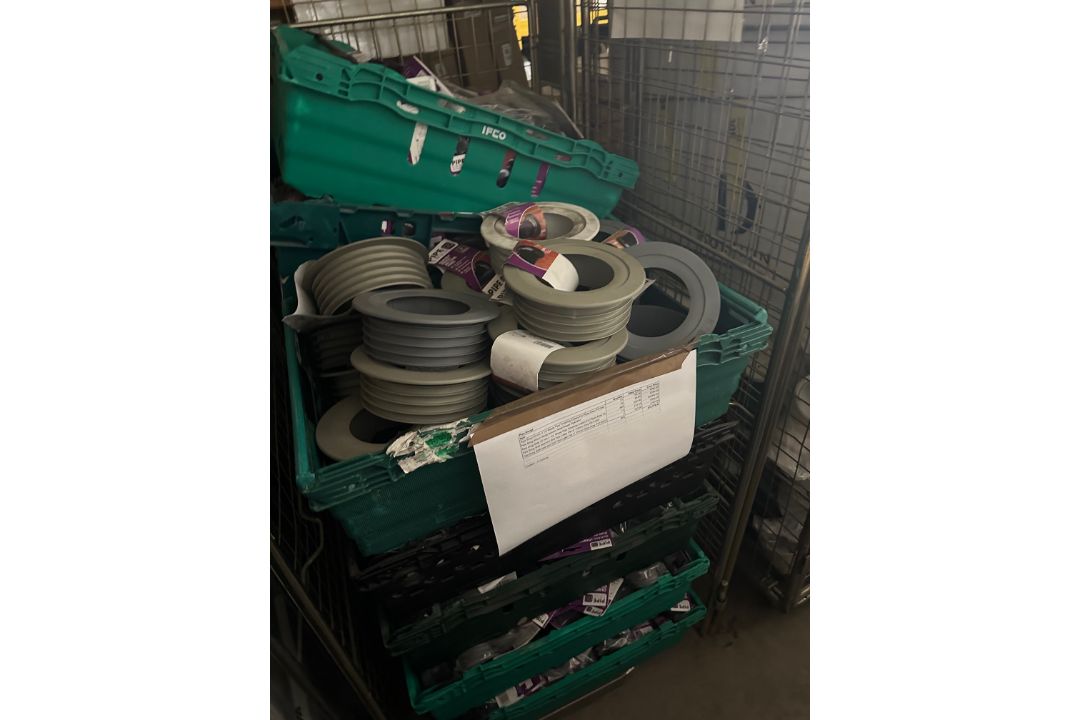 PIPE SNUGS JOBLOT - Image 1 of 6