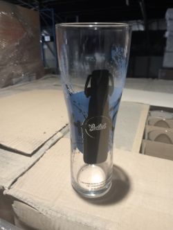 JOBLOT APPOX 670 GLASSES IN TOTAL 1 PINT GLASS