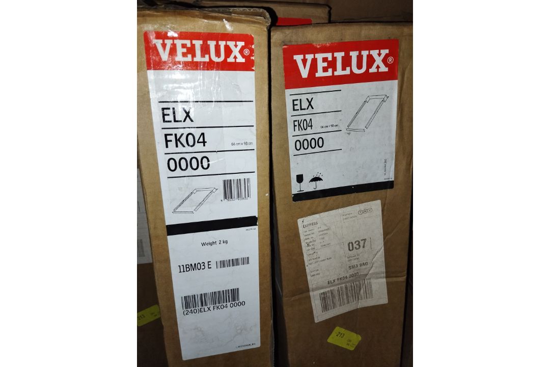 VELUX JOBLOT OF 35 FLASHING KITS - Image 8 of 8