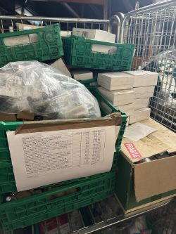 PLUMBING JOBLOT C - VALVES, CLIPS, ETC