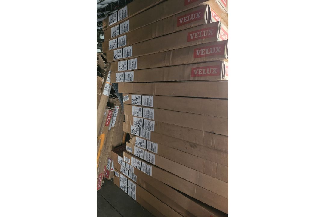 VELUX JOBLOT OF 35 FLASHING KITS - Image 2 of 8