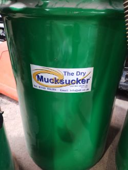 THE MUCKSUCKER DUST EXTRACTION UNIT FOR USE WITH ROUTERS, SINGLE PHASE,240V-WITH HOSE+ 2 EXTRA BINS