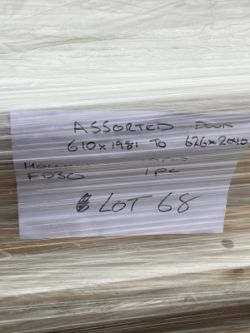 20 INTERNAL DOORS - SEE DESCRIPTION FOR BREAKDOWN