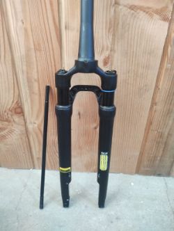 LUTU 700C BIKE SUSPENSION FORK, 100X12MM, BLACK, NEW (NO BOX)