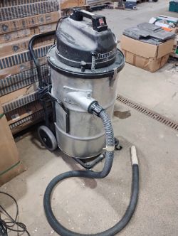 NUMATIC NTD 2003-2 INDUSTRIAL VACUUM CLEANER ON TROLLEY - USED EXCELLENT CONDITION