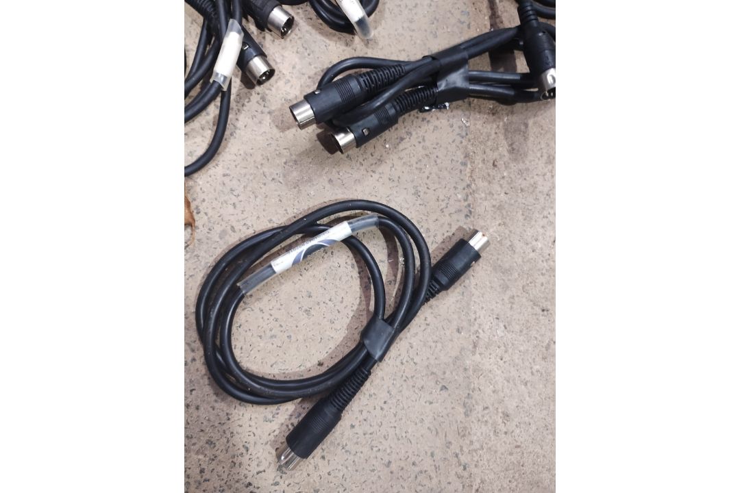 JOBLOT OF PROFESSIONAL AUDIO CABLES - REELS OF VARYED LENGTHS - USED LIKE NEW - 26PSC - Image 3 of 10