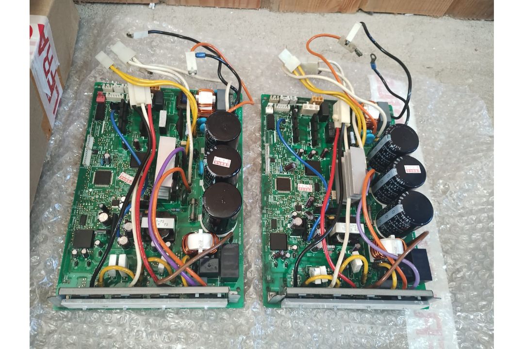 JOBLOT OF 2 MCC-5009-04 CONTROL MODULES FOR TOSHIBA AC - NEW IN BOX 4O - Image 1 of 7