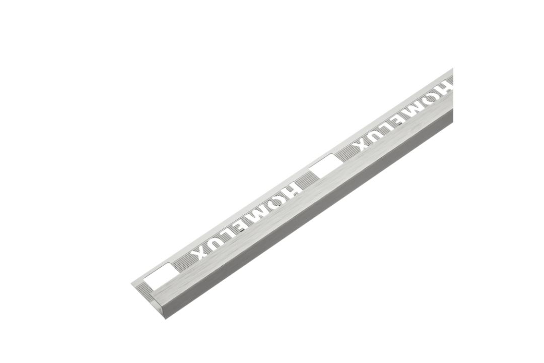650 PIECES OF HOMELUX 9MM STAINLESS STEEL EFFECT SQUARE EDGE 2.44M