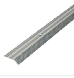 500 PIECES OF VINYL COVER STRIP SILVER - LENGTH 0.9M
