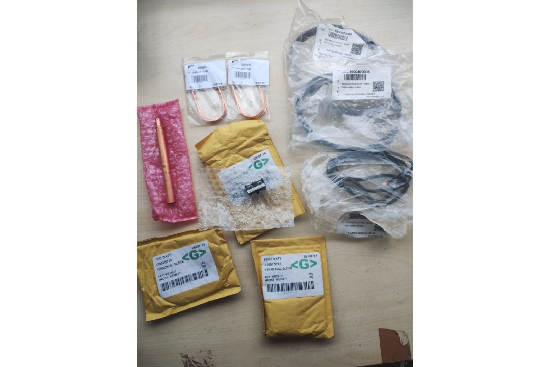 JOBLOT OF 9 - AIR CONDITIONING PARTS - ALL NEW - DAIKIN, MITSUBISHI, FUJITSU - NEW IN PACKAGING - Image 2 of 7