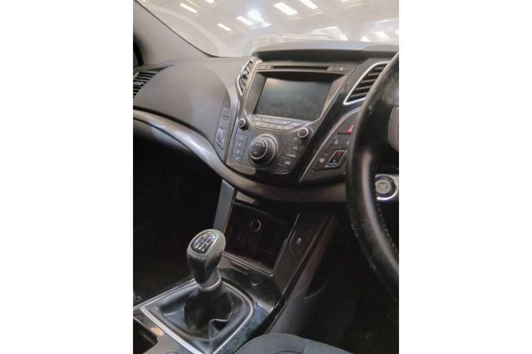 2012 HYUNDAI I40 STYLE GDI – 1.6 PETROL – MANUAL – SILVER – ESTATE >>--NO VAT ON HAMMER--<< - Image 7 of 13