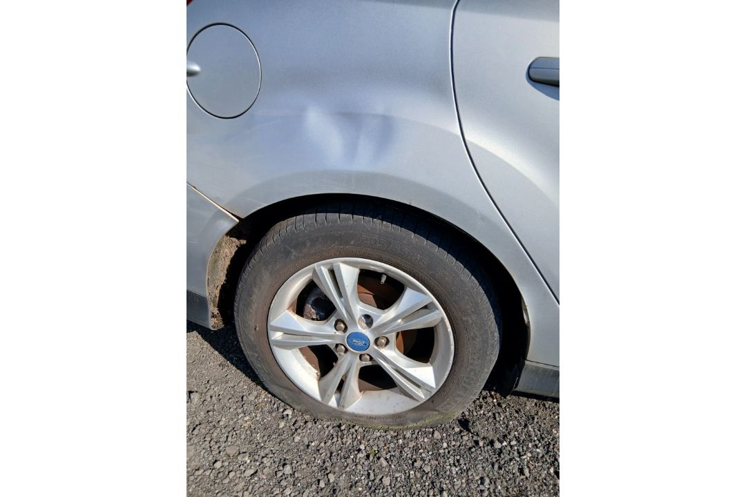 2014 FORD FOCUS ZETEC ECONETIC TDCI ESTATE – 1560CC DIESEL >>--NO VAT ON HAMMER--<< - Image 5 of 13