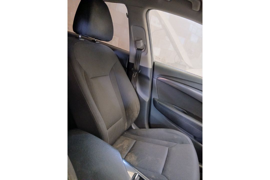 2012 HYUNDAI I40 STYLE GDI – 1.6 PETROL – MANUAL – SILVER – ESTATE >>--NO VAT ON HAMMER--<< - Image 10 of 13