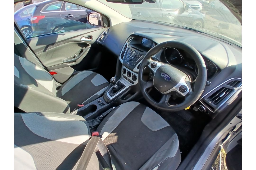 2014 FORD FOCUS ZETEC ECONETIC TDCI ESTATE – 1560CC DIESEL >>--NO VAT ON HAMMER--<< - Image 12 of 13