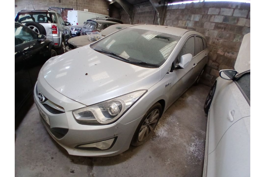 2012 HYUNDAI I40 STYLE GDI – 1.6 PETROL – MANUAL – SILVER – ESTATE >>--NO VAT ON HAMMER--<< - Image 1 of 13