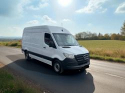 **(ONLY 74K MILEAGE)** 2021 (71) MERCEDES-BENZ SPRINTER 316 PROGRESSIVE MWB – 160BHP