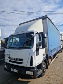 IVECO 2017 CURTAINSIDE TRUCK AUTO