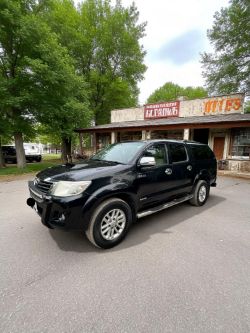 >>>SPECIAL CLEARANCE<<< 2013 TOYOTA HILUX INVINCIBLE D-4D 4X4 – AUTOMATIC – 3.0L