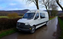 **(ONLY 93K MILEAGE)** 2019 MERCEDES-BENZ SPRINTER 516CDI LWB CREW VAN