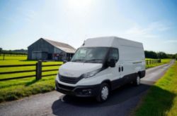 **(ONLY 61K MILEAGE)** 2023 IVECO DAILY 35S14B E-VGT MWB DIESEL VAN