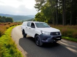**(ONLY 99K MILEAGE)** 2019 TOYOTA HILUX ACTIVE D4D 4WD DOUBLE CAB PICK UP
