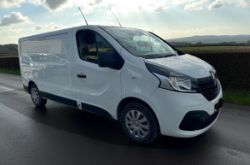 **(ONLY 106K MILEAGE)** 2017 RENAULT TRAFIC LWB BUSINESS EDITION