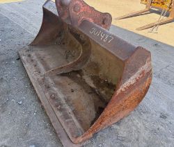 6-FOOT GRADING BUCKET FOR EXCAVATOR/DIGGER